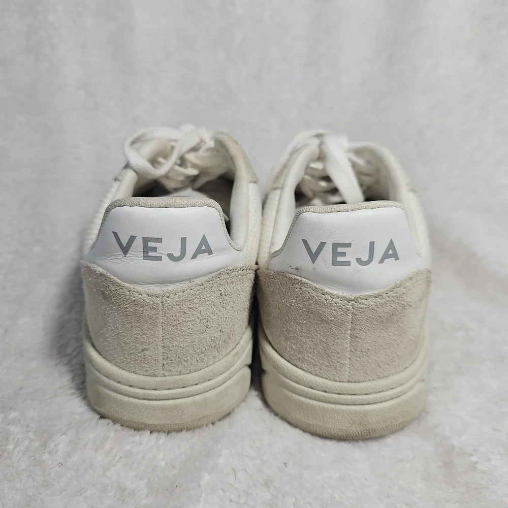 Veja V10 B-Mesh Women's Sneakers in White Natural Pierre Size 8